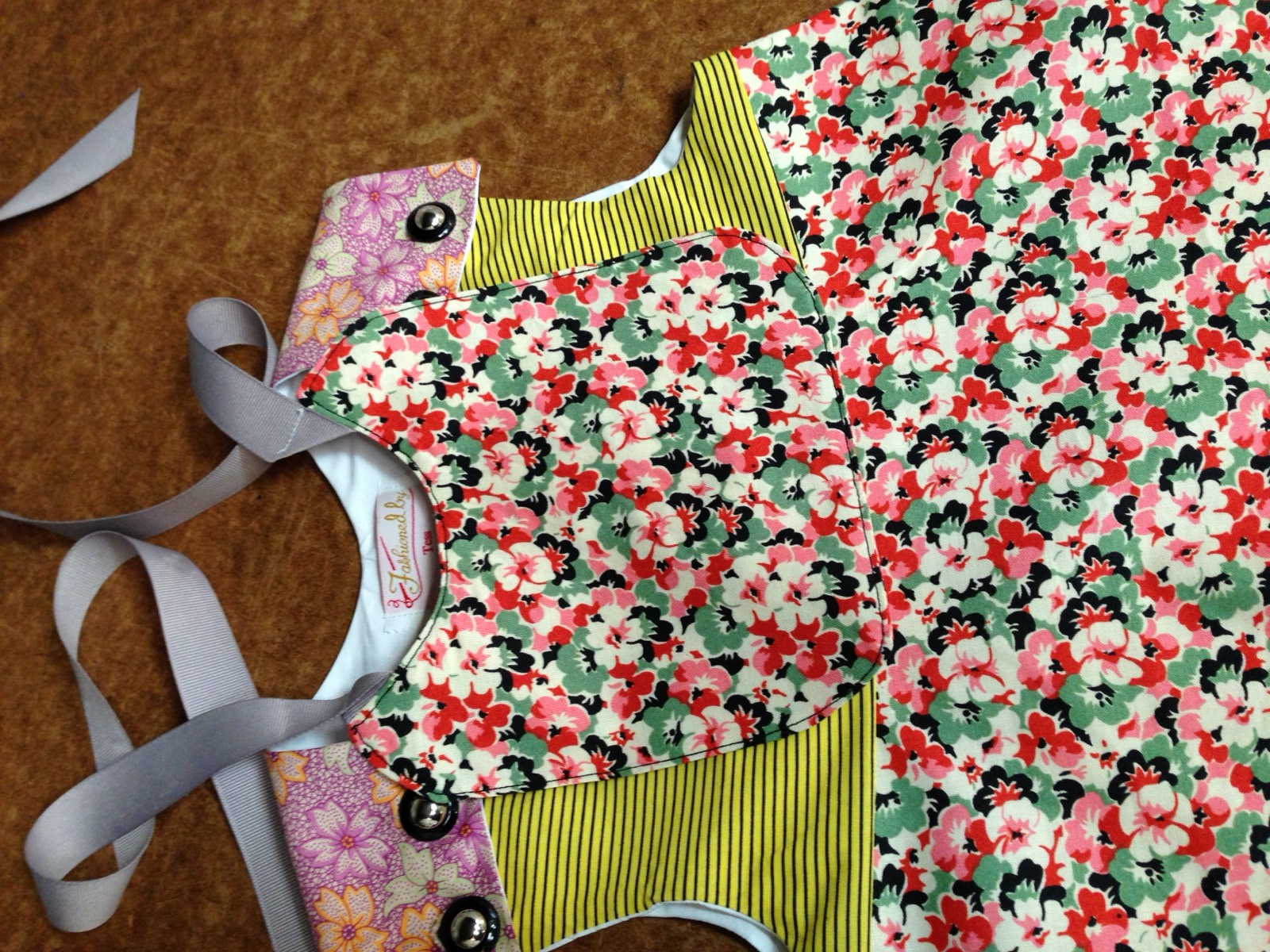Matching bib for gloriannas baby